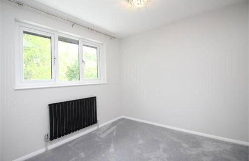 The property - Foto 2