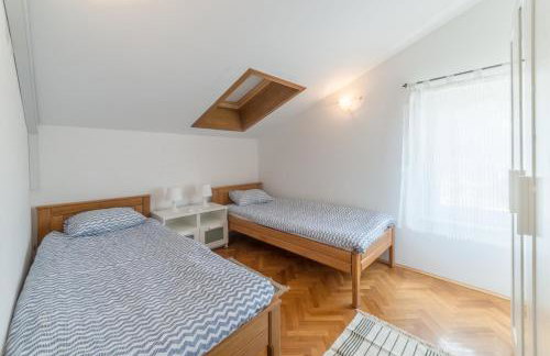 Seaside Apartment Barić Draga - Photo 8