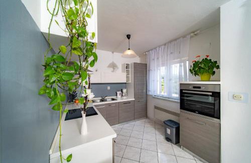 Apartments Lores - Photo 64