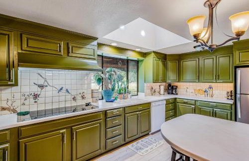 Hill country gem with private pool, deck, firepit, Ping-Pong, foosball, & WiFi - Photo 2