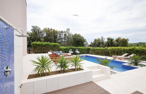 Villa Pino with Pool, Sauna & Jacuzzi - Foto 29