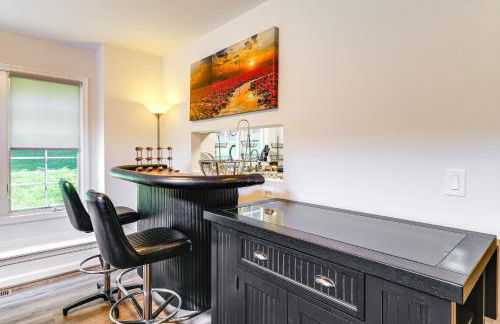 Elevator In-Unit 3-Story Condo Only 14 Mi to DC! - Foto 15