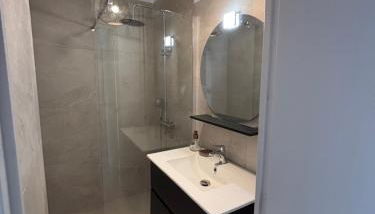 Avignon Appartement du Soleil - Foto 4, Shower