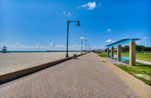 1 Mi to Beach Home with Patio and Grill in Hampton! - Foto 28