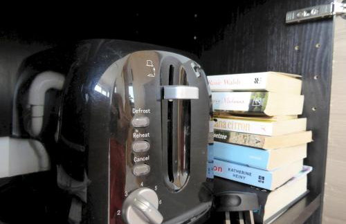 Pass the Keys Levante Coastal Cabin - Dungeness Sleeps 23 - Foto 17