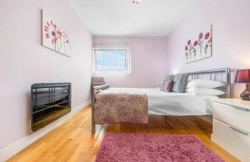 Stunning Spacious City Apartment with free parking - Foto 11