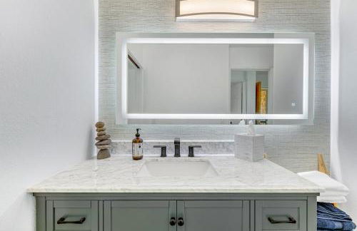 Newly Renovated Condo with SUP Paddle Boards and Golf Clubs Included - Foto 9