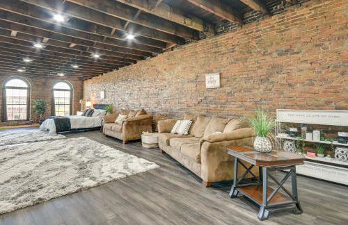 Jacuzzi Tub and Full Kitchen Dowtown Hannibal Loft - Foto 12