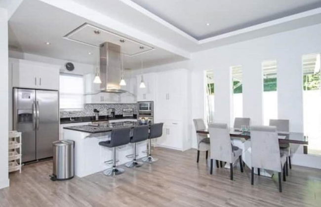 Playa Potrero Modern 3 BR Home Centrally Located - Casa Coastal Serenity - Photo 6