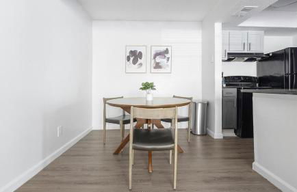 Landing Spectacular 1BD Gym Pool - Photo 32