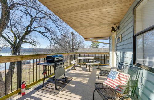 Lake Views and On-Site Hiking Cape Fair Cottage - Foto 17