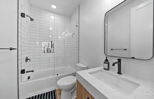 Rooftop Home With Ocean View & Private Parking - Foto 27