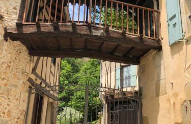 The Courtyard - Photo 14