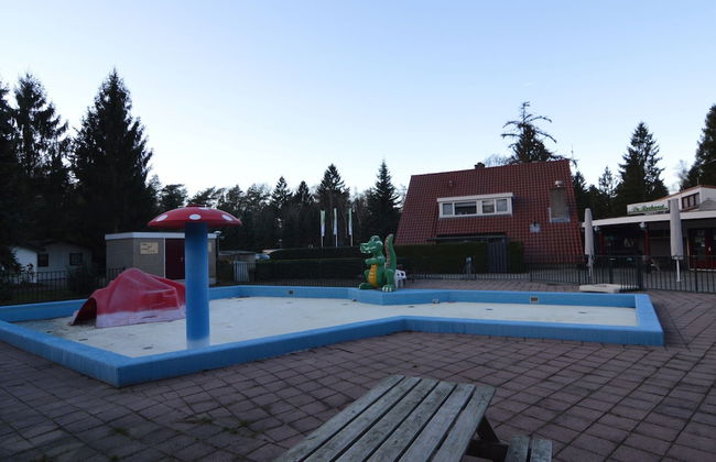 Cosy Chalet w/ Garden Patio - Foto 11