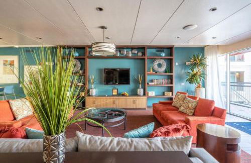 Call it Comfy - Photo 30