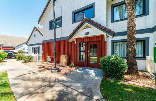 Metro Extended Stays Phoenix - Photo 25