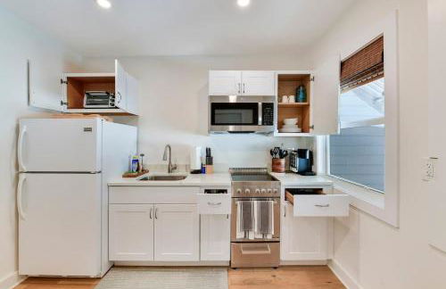 Updated Cottage on Pine Ave - Foto 9