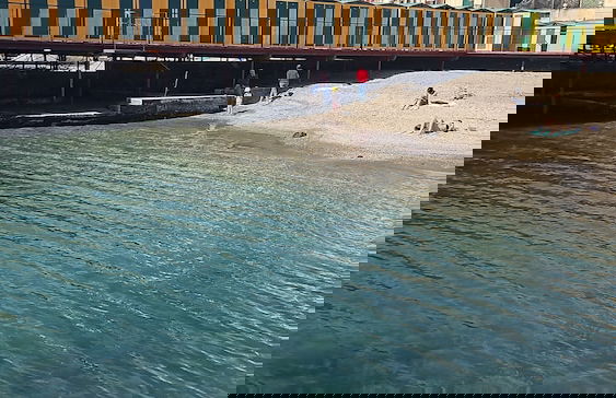 Rapallo 2-bed Apt, Sleeps 5 With Hot Tub - Foto 8