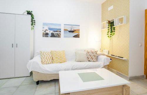 Bonito y muy fresco apartamento con patio privado - Photo 3