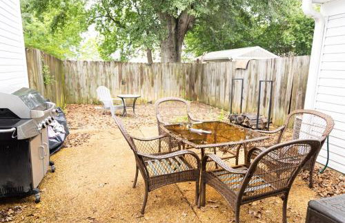 2 Bedroom Townhouse Retreat 10 min to UA Stadium - Foto 9