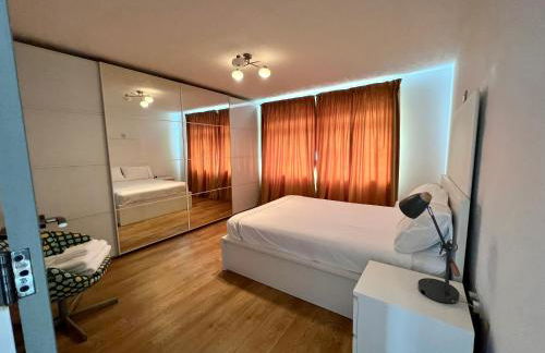 The Premier Living Experience Entire 2-Bedroom Modern Apartment - Foto 5