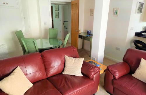 Goviers Cottage - Photo 22