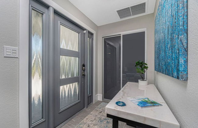 Tranquility - Waterfront Villa With Pool Dock - Photo 12