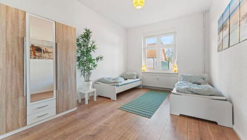Spacious Apartment in Eberswalde - Foto 2, wardrobe, heating