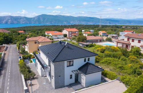 Villa Niko with heated pool, sauna and jacuzzi - Photo 76