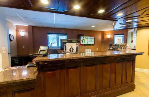 Enjoy snowball fights or romantic nights in a 1BD vacation apartment - Foto 29