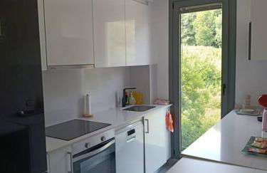 ¡Al lado de la Clínica Oftalmológica Vega! - Foto 10