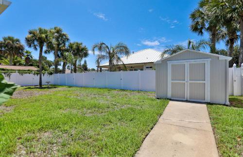 Beachside snowbird escape with fenced yard & washer/dryer - walk to beach access - Foto 32