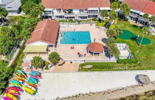 Affordable Two Bedroom Tropical Condo - Private Beach, Pools, Hot Tub - Foto 50