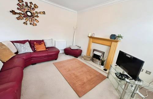 Spacious 3 bed Apt with parking near Harborne High Street - Photo 3