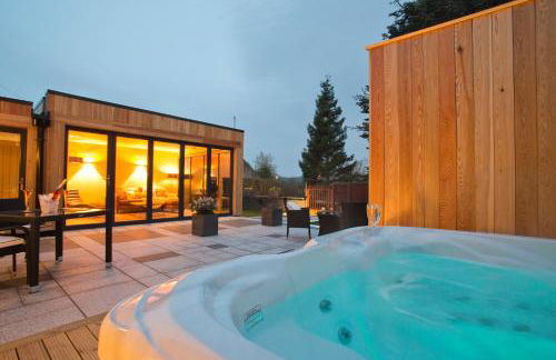 The Invergarry - Royal Deeside Luxury 5 star Couples Retreat with Hot Tub, Aboyne - Foto 19