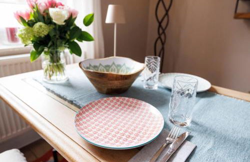 zentrale Ferienwohnung neu renoviert - Foto 8