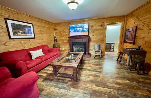Watauga Lake Retreat Cozy family cabin Sleeps 8 - Foto 5