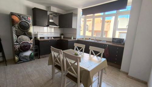 AR Home - Apartamento de 3 dormitorios con ascensor en Las Huesas, Telde - Foto 4
