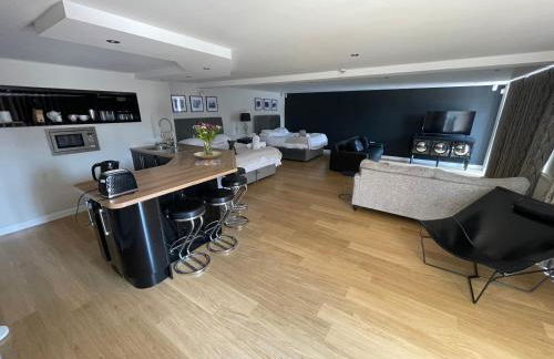 Fernside Barn - Studio Apartment - Photo 6