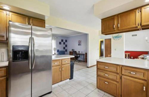 Near Shopping & Dining- The South Bend Bungalow - Foto 17