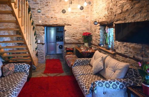 Aristoteli's Stone House - Foto 42