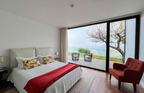 Spacious Villa with Private Pool & Garden in Douro, by Hopstays - Foto 19