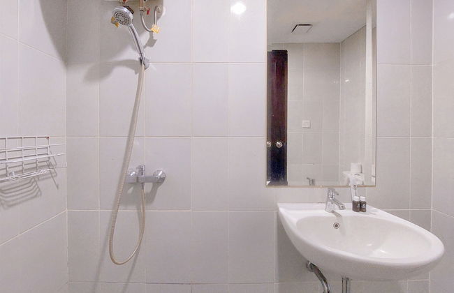 Comfy And Well Furnished Studio Casa De Parco Apartment - Foto 8