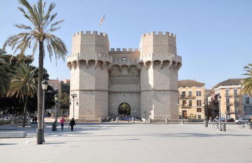 Travel Habitat Jardines Rio Turia. - Foto 23