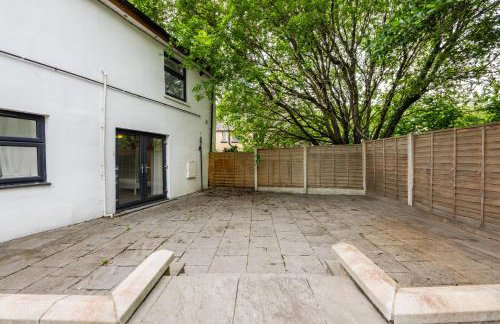 The Old Band Room House No 2 - Photo 20