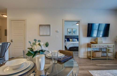 New East Nash - King Bed Short Drive to Dwntwn - Foto 2