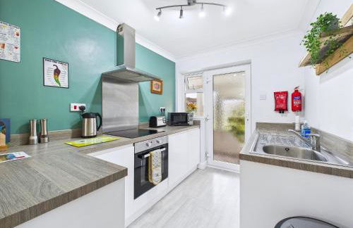 Bijou Abode- bungalow with free private parking - Foto 6