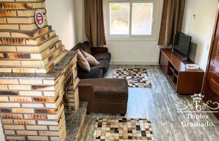 Casa Triplex com 03 Suítes, Cond no Centro Gramado - Foto 2