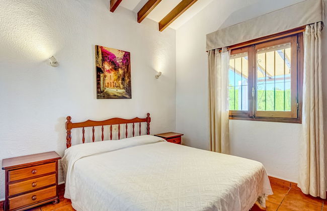 Serene Villa in Calpe With Private Swimming Pool - Photo 19