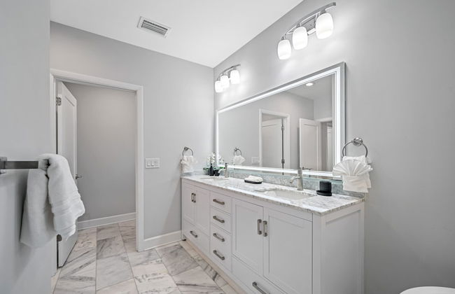 Luxury Tampa Home w/ Pool, Jacuzzi & Amenities - Foto 27